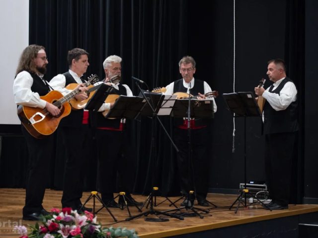 U povodu predstavljanja knjige “Kaštelanski kašteli” autorice Katje Marasović