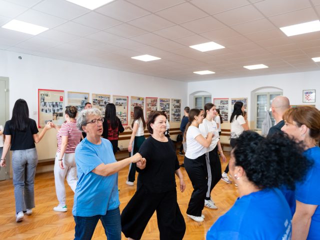 JADRANSKA PLESNA ŠKOLA